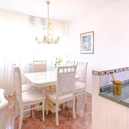 Apartman Mandalina Split
