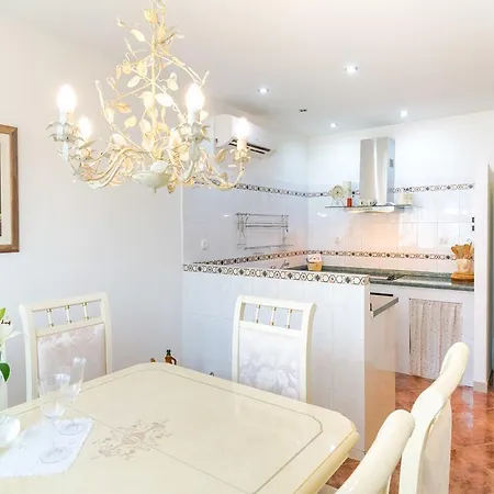 Апартаменты Mandalina Сплит