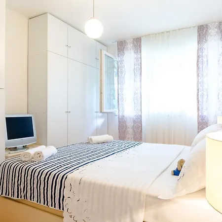 Апартаменты Mandalina Сплит